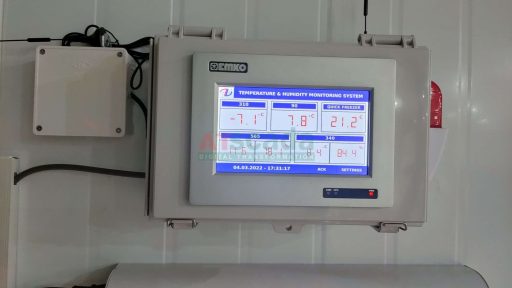 SCADA HMI interface for cold storage monitoring system displaying temperature data and environmental control dashboard