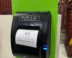 Queue Management Kiosk with Automatic Ticket Dispenser
