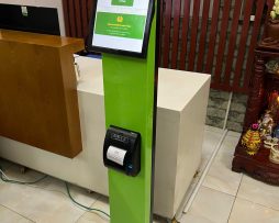 Queue Management Kiosk with Automatic Ticket Dispenser